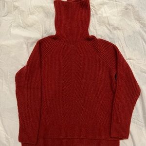Burnt orange/red turtle neck